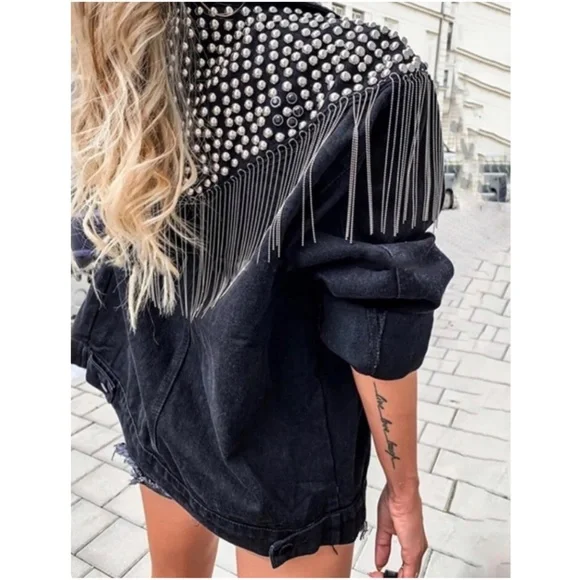 Western Vintage Wash Denim Studded Fringe Jean Jacket - Picture 4 of 16